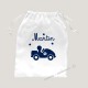 Petit sac pochon personnalisé garçon dans sa voiture